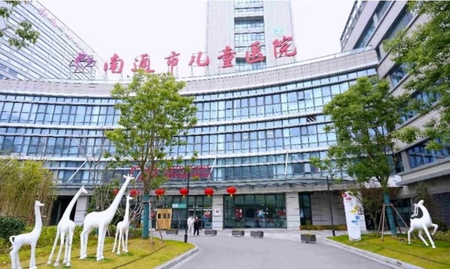 萬家團(tuán)圓時(shí)，他們24小時(shí)守護(hù)“新生”不打烊